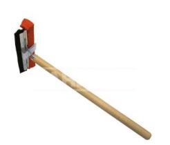 CARPR 71729927 - RASQUETA 25 CM CON MANGO MADERA 50 CM
